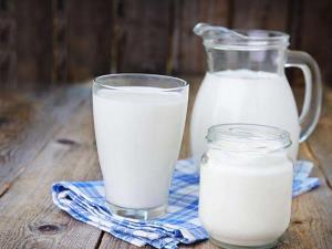 惠州送菜公司淺談購買牛奶的技巧與食用功效
